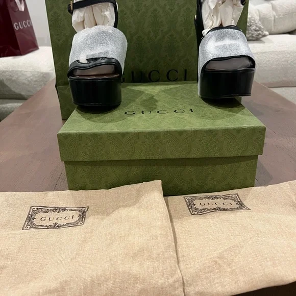 GUCCI Women's Interlocking G Cut-Out Platform Sandals Leather Black - Picture 10 of 12